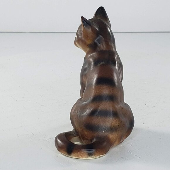 Vintage Lipper & Mann Creations Striped Tabby Cat Figurine Sitting Brown - Picture 6 of 10